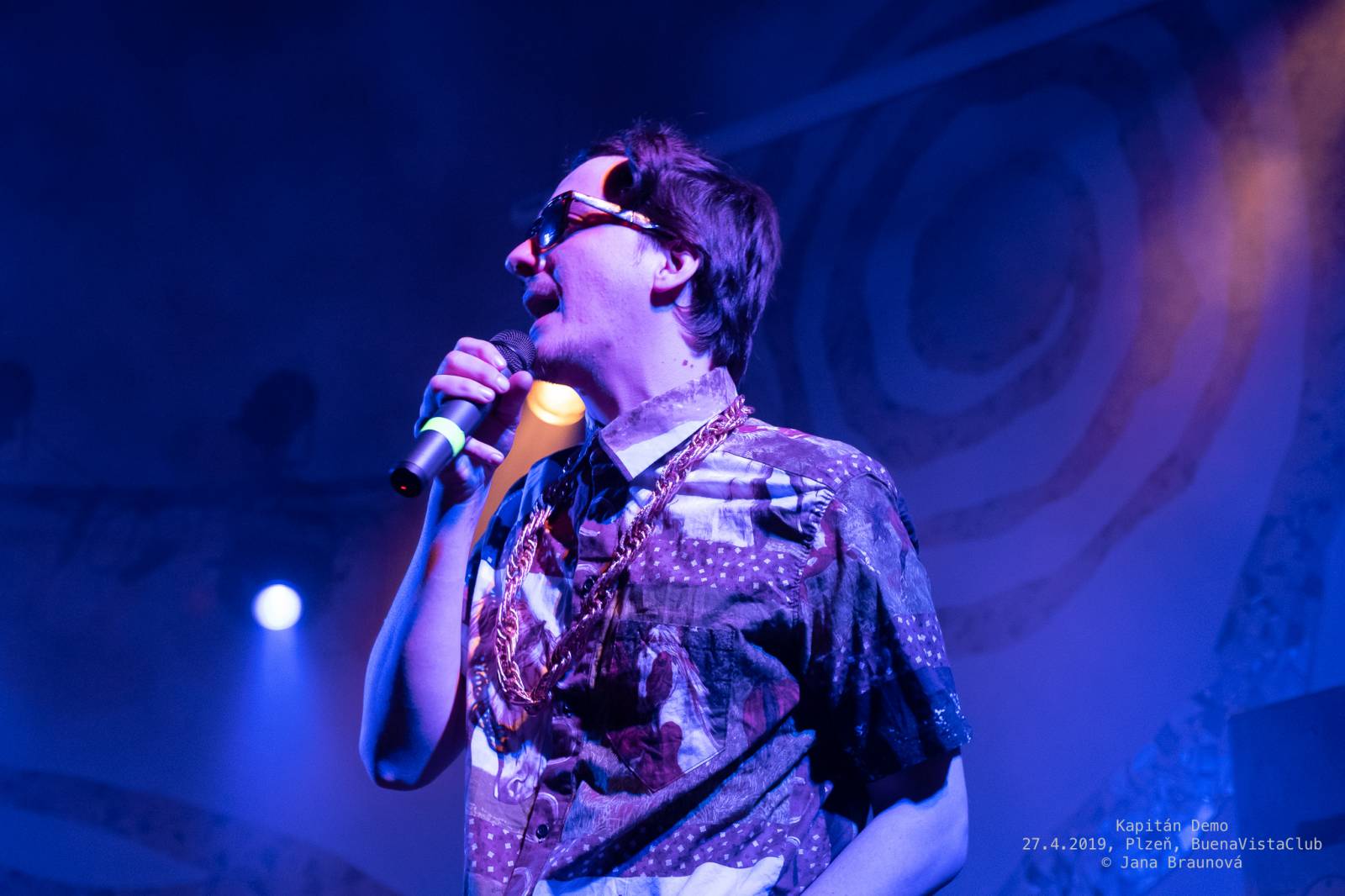 Kapitán Demo pokřtil vyprodaný 