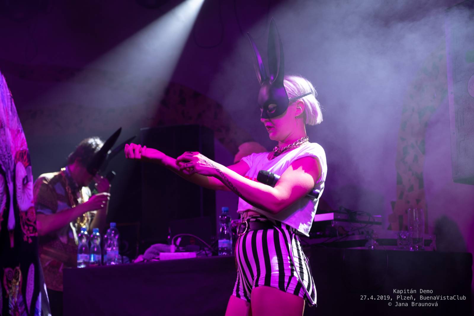 Kapitán Demo pokřtil vyprodaný 