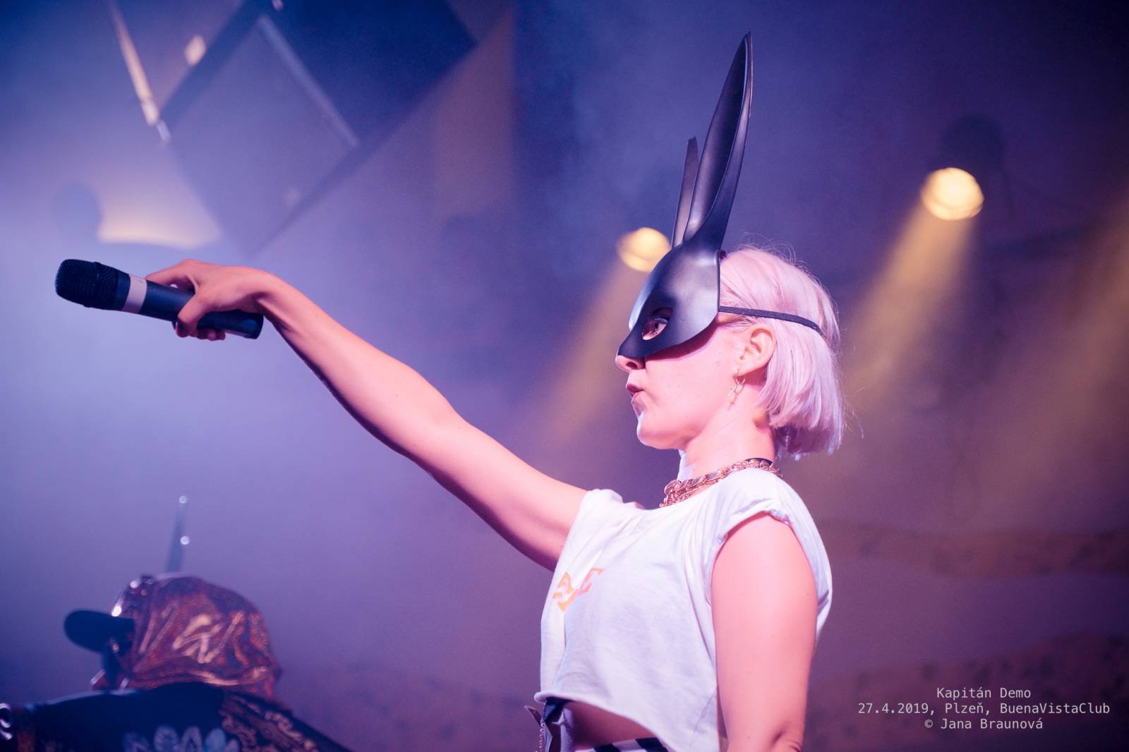 Kapitán Demo pokřtil vyprodaný 