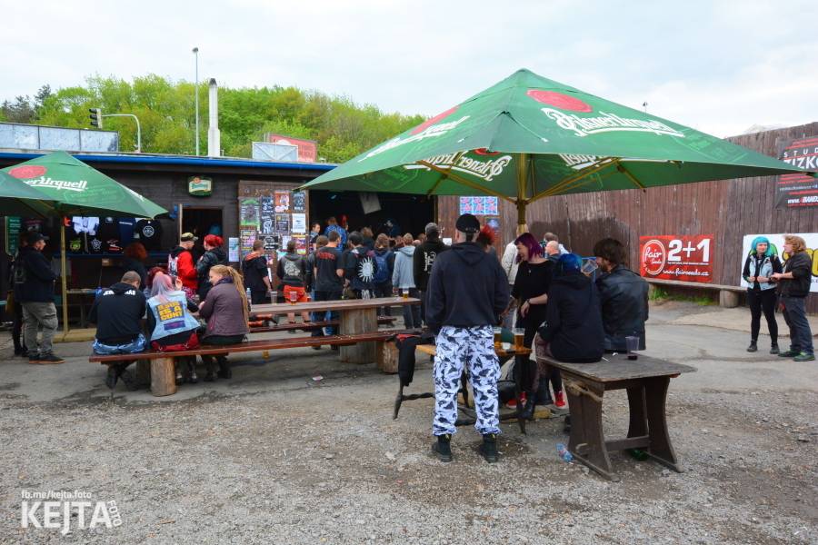 Na festivalu Punx And Summer v Modré Vopici zahrála i punková legenda Šanov 1. Vystoupili také RV4 nebo TASS