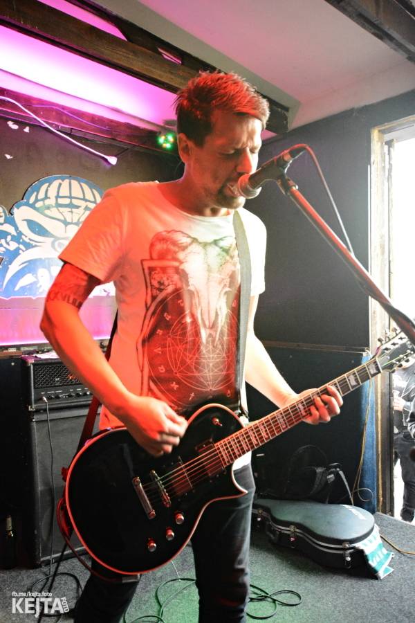 Na festivalu Punx And Summer v Modré Vopici zahrála i punková legenda Šanov 1. Vystoupili také RV4 nebo TASS