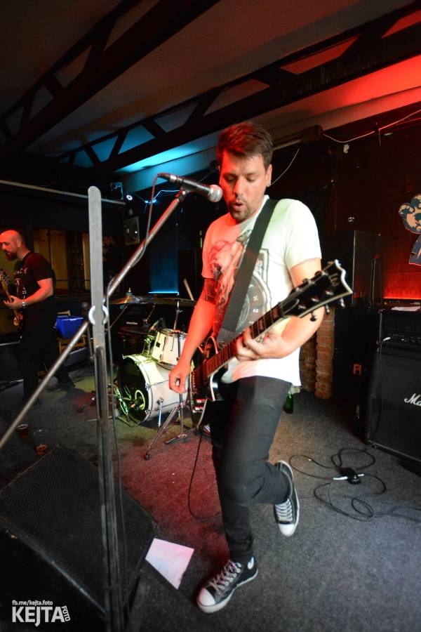 Na festivalu Punx And Summer v Modré Vopici zahrála i punková legenda Šanov 1. Vystoupili také RV4 nebo TASS