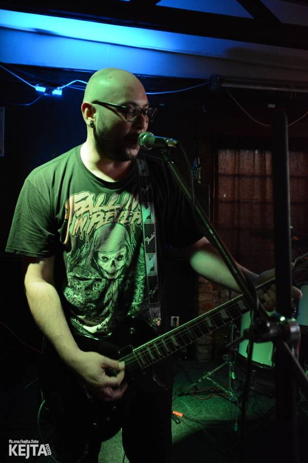 Na festivalu Punx And Summer v Modré Vopici zahrála i punková legenda Šanov 1. Vystoupili také RV4 nebo TASS