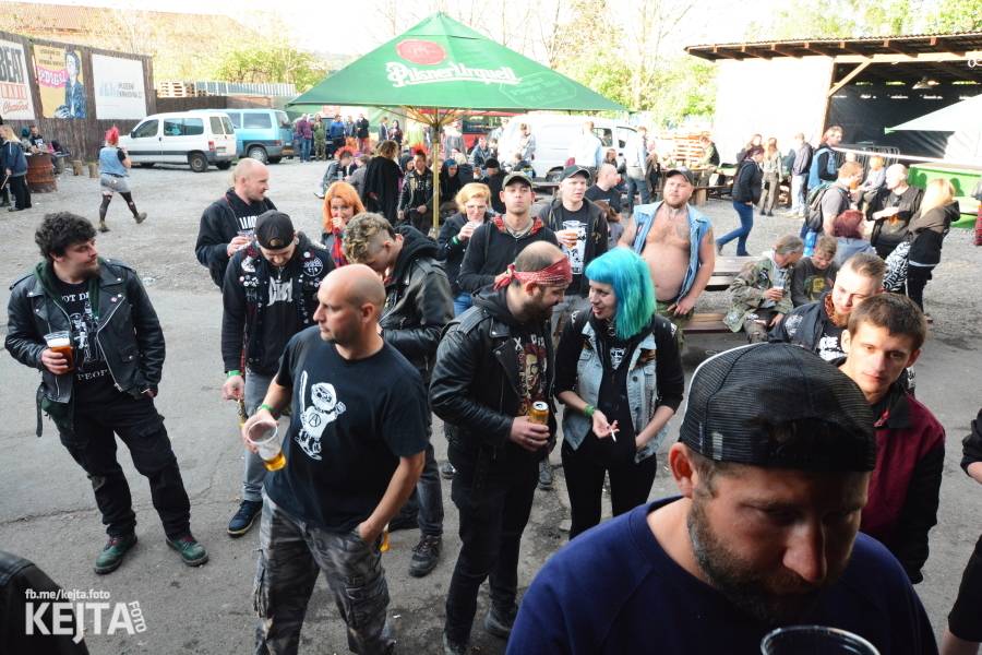 Na festivalu Punx And Summer v Modré Vopici zahrála i punková legenda Šanov 1. Vystoupili také RV4 nebo TASS