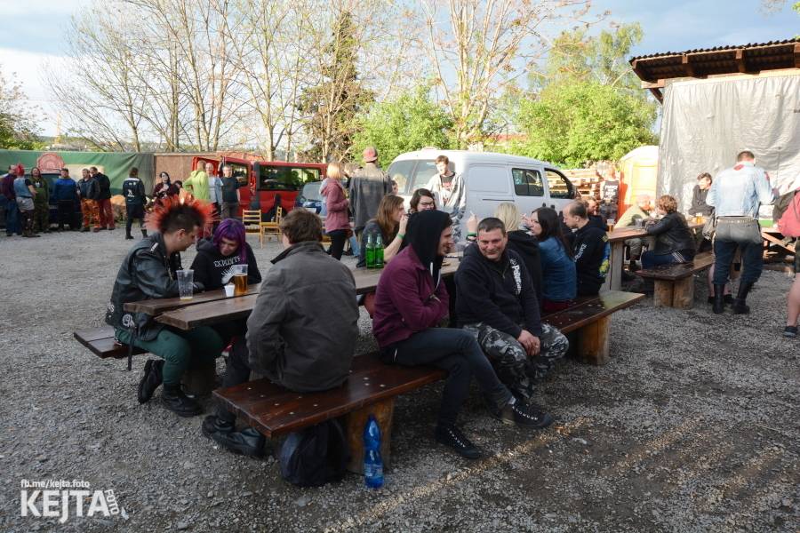 Na festivalu Punx And Summer v Modré Vopici zahrála i punková legenda Šanov 1. Vystoupili také RV4 nebo TASS