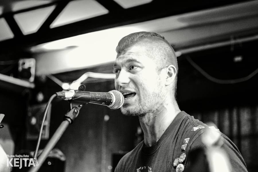 Na festivalu Punx And Summer v Modré Vopici zahrála i punková legenda Šanov 1. Vystoupili také RV4 nebo TASS