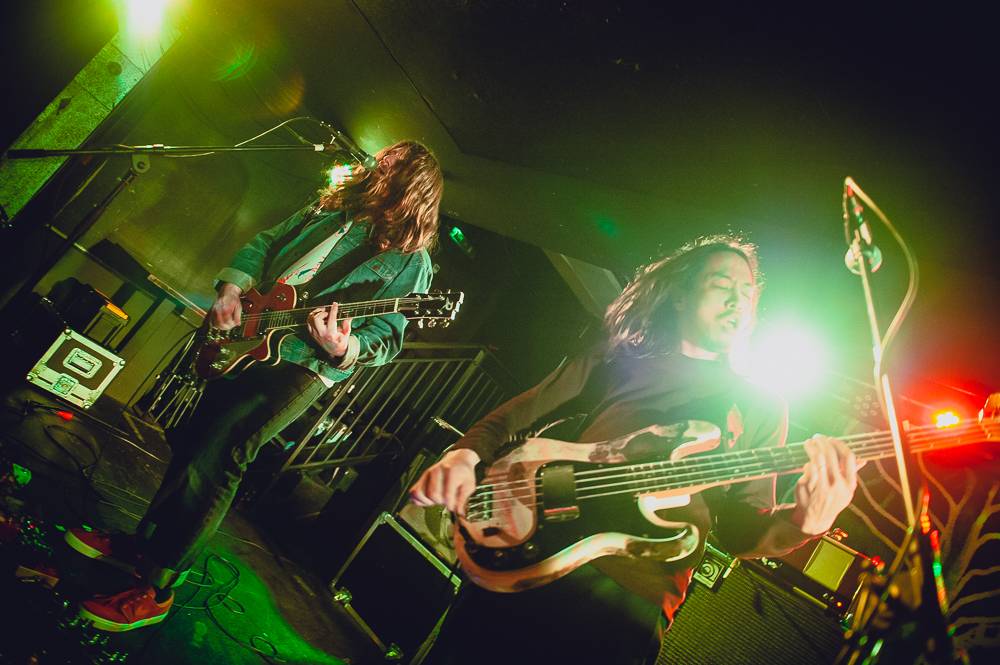 All Them Witches obstarali v Rock Café pomyslné pálení čarodějnic