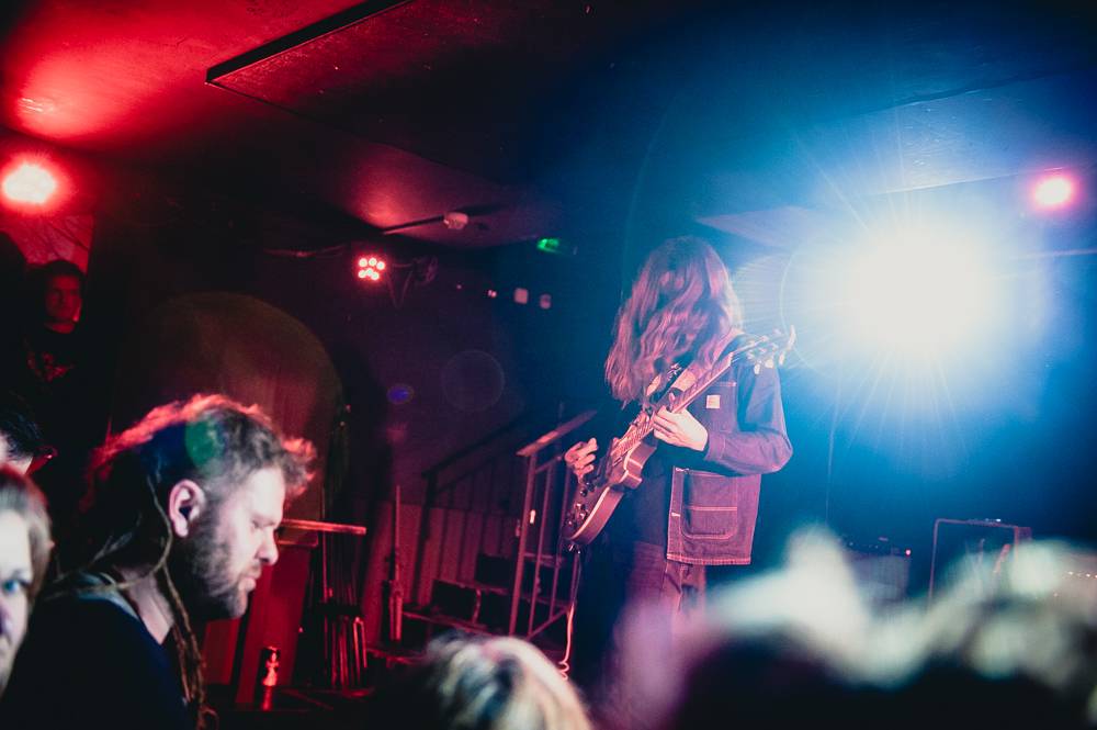 All Them Witches obstarali v Rock Café pomyslné pálení čarodějnic