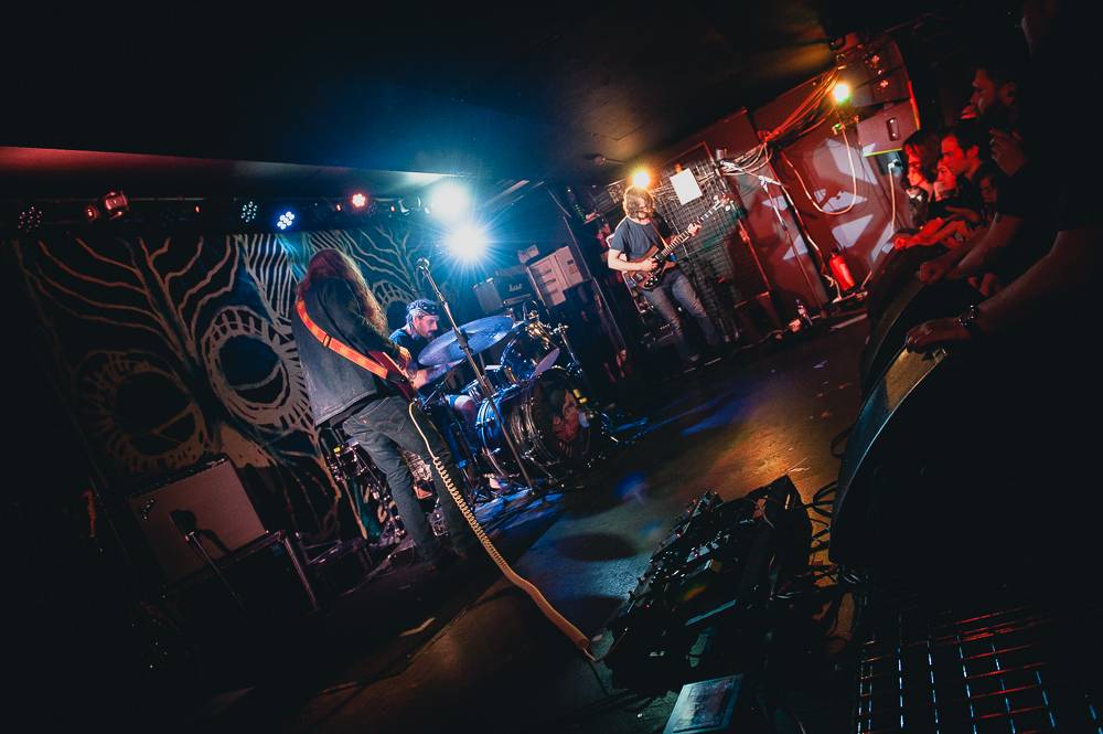 All Them Witches obstarali v Rock Café pomyslné pálení čarodějnic