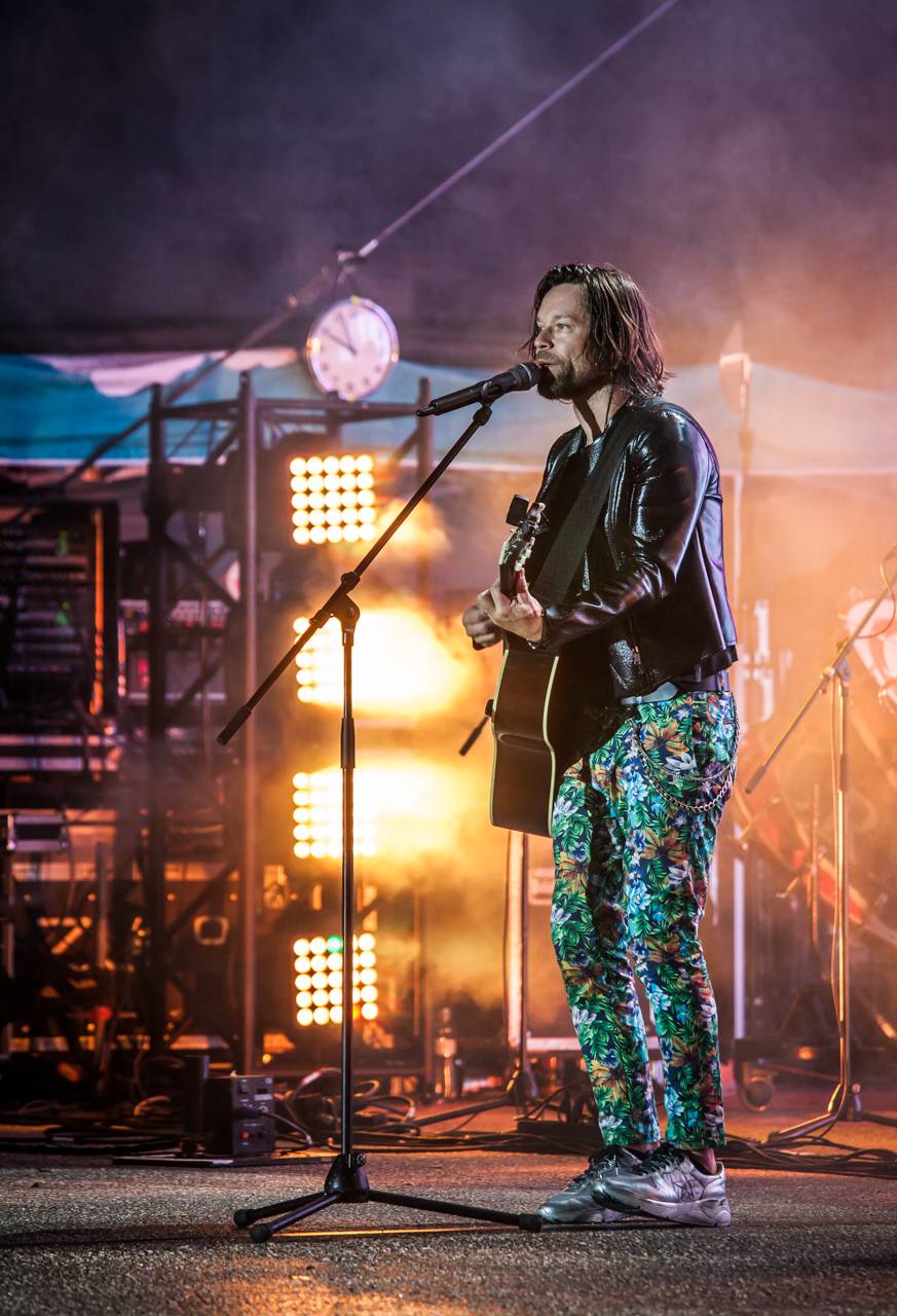 Plzeňský Majáles zlobily rozmary počasí, Kryštof přivezl malý Strahov, zahráli i Mirai nebo Marek Ztracený