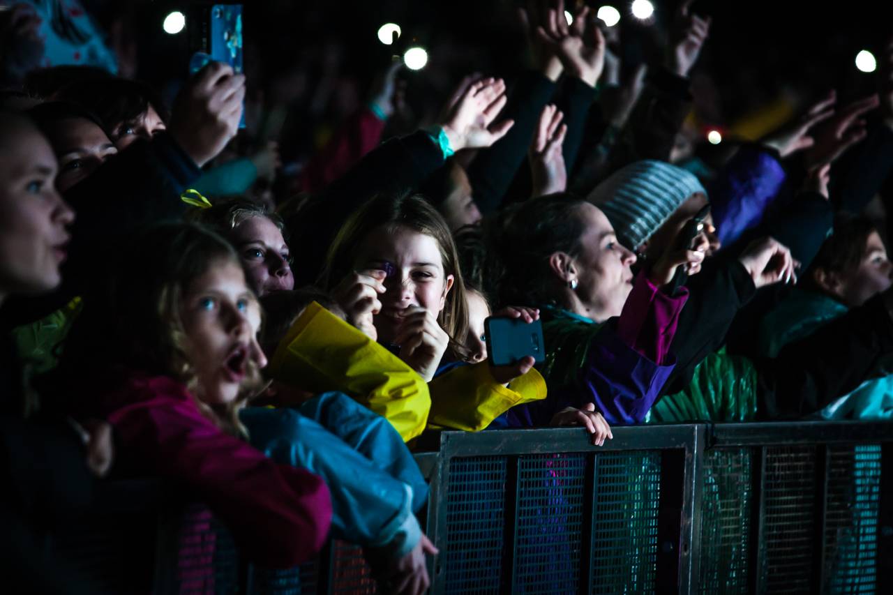 Plzeňský Majáles zlobily rozmary počasí, Kryštof přivezl malý Strahov, zahráli i Mirai nebo Marek Ztracený