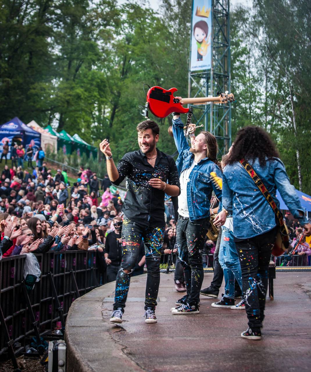 Plzeňský Majáles zlobily rozmary počasí, Kryštof přivezl malý Strahov, zahráli i Mirai nebo Marek Ztracený