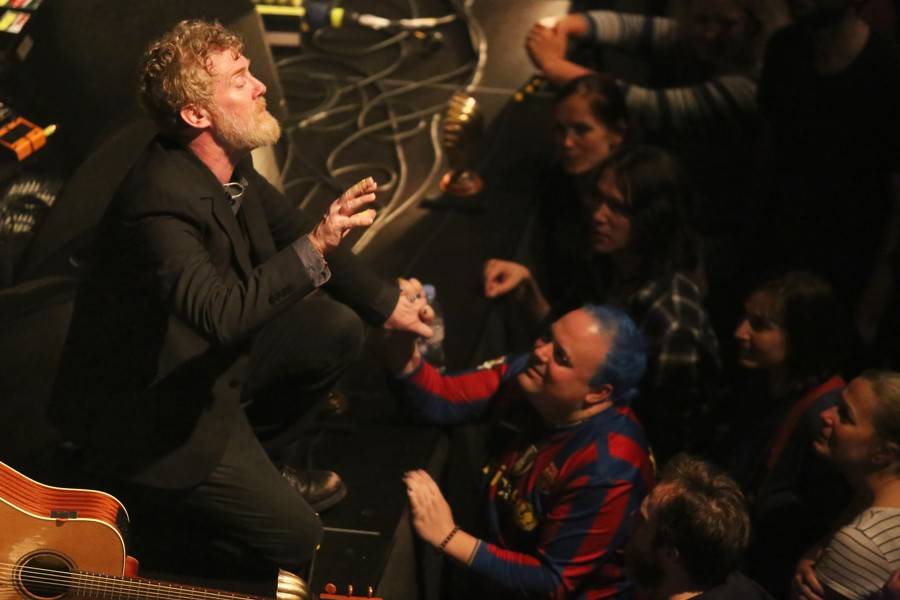 Brněnskému Sonu popřál k narozeninám Glen Hansard, přivezl tříhodinový koncert