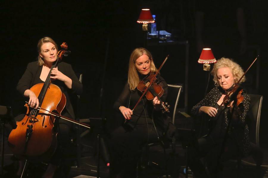 Brněnskému Sonu popřál k narozeninám Glen Hansard, přivezl tříhodinový koncert