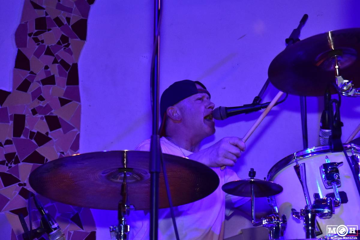 Rockové narozeniny v plzeňské Buena Vistě: Alice, Electric Therapy a Cox&Vox