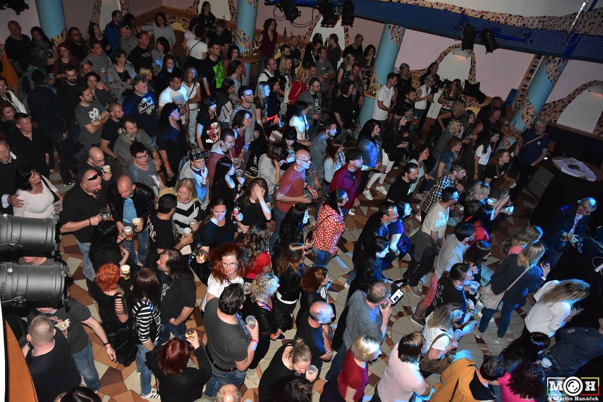 Rockové narozeniny v plzeňské Buena Vistě: Alice, Electric Therapy a Cox&Vox