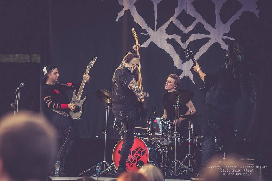 Dymytry zavítali S nadějí do Plzně. Na monstrózním open airu vystoupili také Cocotte Minute a němečtí Hämatom