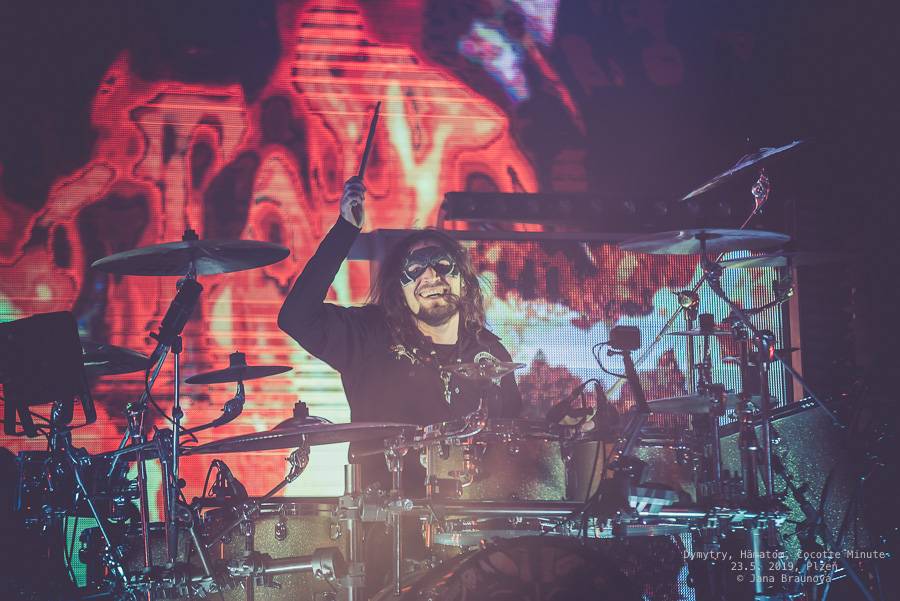 Dymytry zavítali S nadějí do Plzně. Na monstrózním open airu vystoupili také Cocotte Minute a němečtí Hämatom