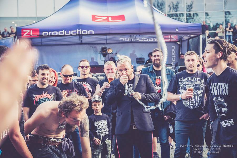 Dymytry zavítali S nadějí do Plzně. Na monstrózním open airu vystoupili také Cocotte Minute a němečtí Hämatom
