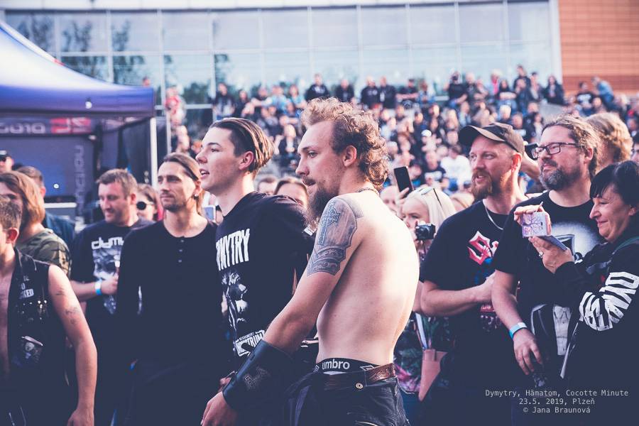 Dymytry zavítali S nadějí do Plzně. Na monstrózním open airu vystoupili také Cocotte Minute a němečtí Hämatom