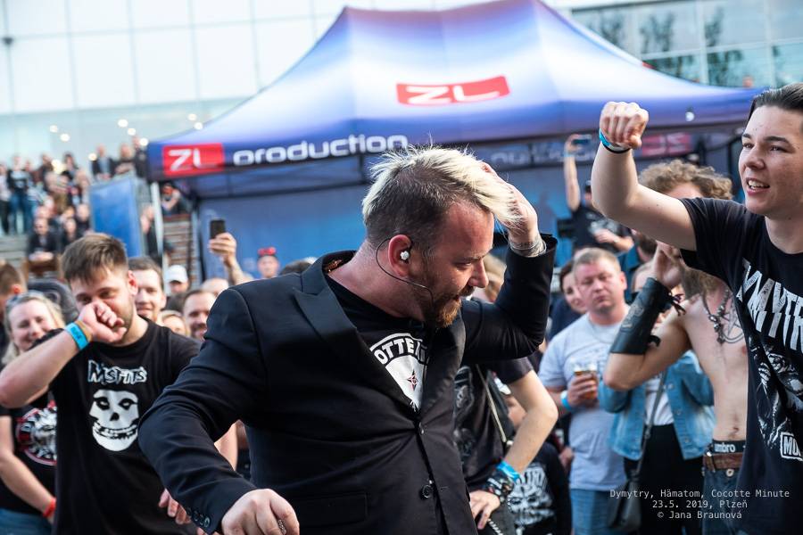 Dymytry zavítali S nadějí do Plzně. Na monstrózním open airu vystoupili také Cocotte Minute a němečtí Hämatom