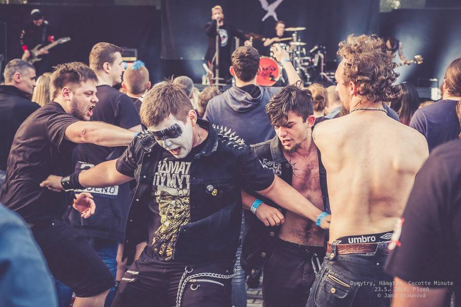 Dymytry zavítali S nadějí do Plzně. Na monstrózním open airu vystoupili také Cocotte Minute a němečtí Hämatom