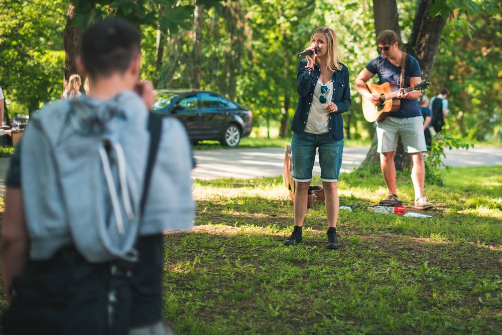 Festival Mezi ploty opět přilákal tisícovky návštěvníků, hráli Xindl X, Wohnout, Vypsaná fixa nebo Divokej Bill