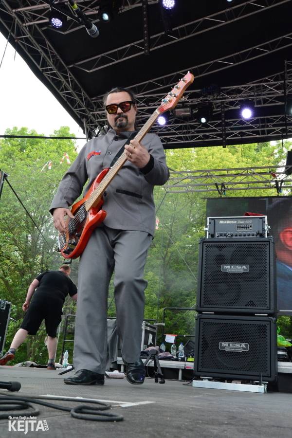 Tři sestry završili narozeninové oslavy na Braníku. Zahráli také Doctor P.P. nebo E!E