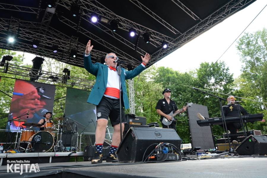 Tři sestry završili narozeninové oslavy na Braníku. Zahráli také Doctor P.P. nebo E!E