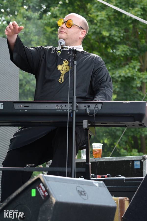 Tři sestry završili narozeninové oslavy na Braníku. Zahráli také Doctor P.P. nebo E!E