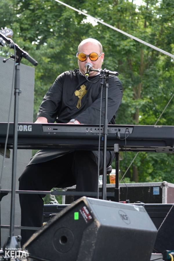 Tři sestry završili narozeninové oslavy na Braníku. Zahráli také Doctor P.P. nebo E!E