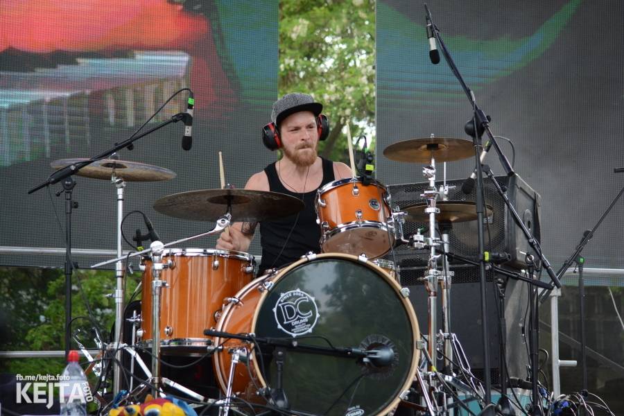 Tři sestry završili narozeninové oslavy na Braníku. Zahráli také Doctor P.P. nebo E!E