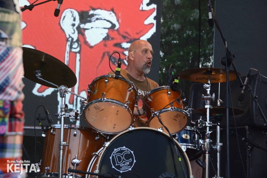 Tři sestry završili narozeninové oslavy na Braníku. Zahráli také Doctor P.P. nebo E!E