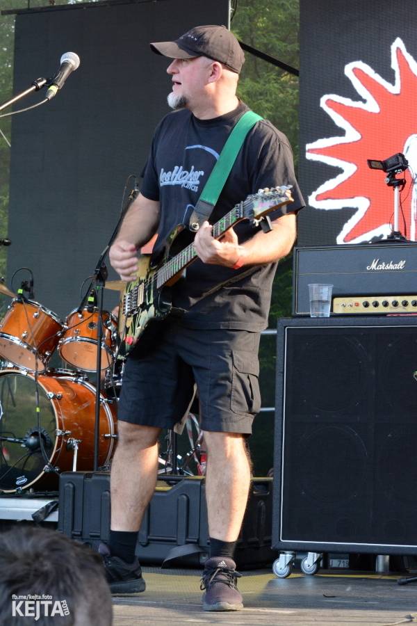 Tři sestry završili narozeninové oslavy na Braníku. Zahráli také Doctor P.P. nebo E!E