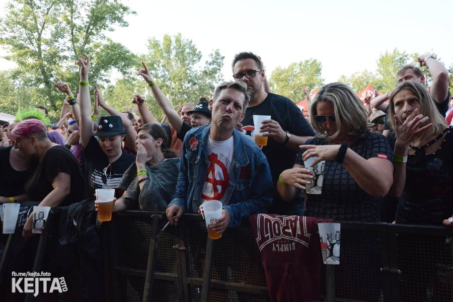 Tři sestry završili narozeninové oslavy na Braníku. Zahráli také Doctor P.P. nebo E!E