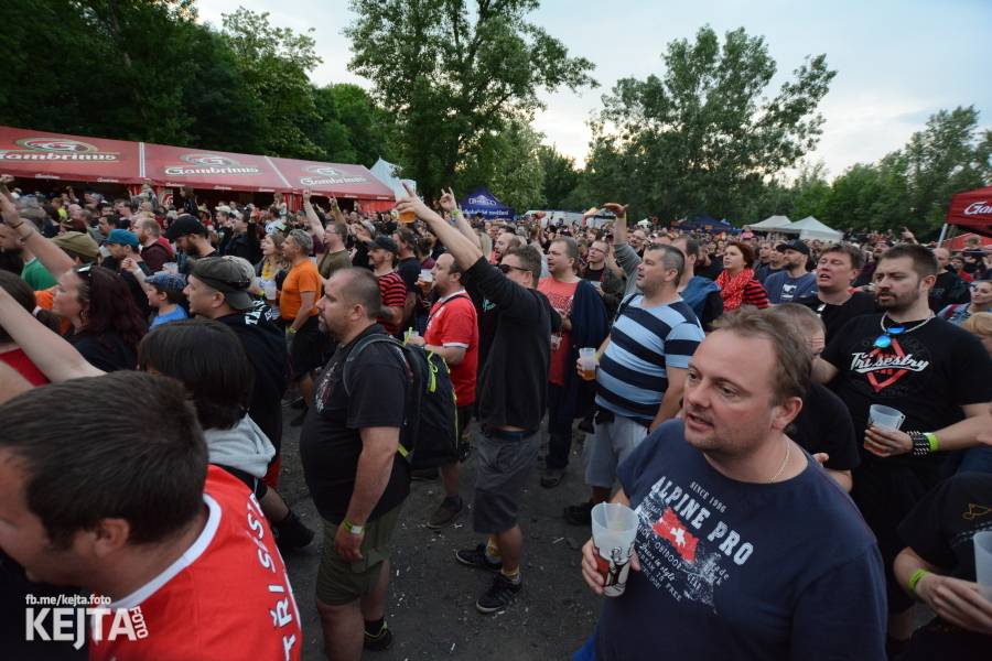 Tři sestry završili narozeninové oslavy na Braníku. Zahráli také Doctor P.P. nebo E!E