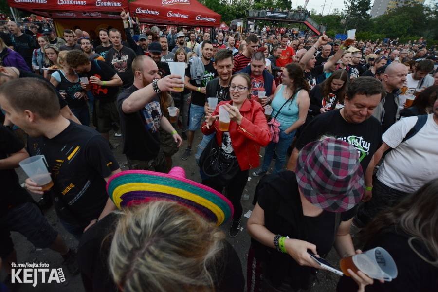 Tři sestry završili narozeninové oslavy na Braníku. Zahráli také Doctor P.P. nebo E!E