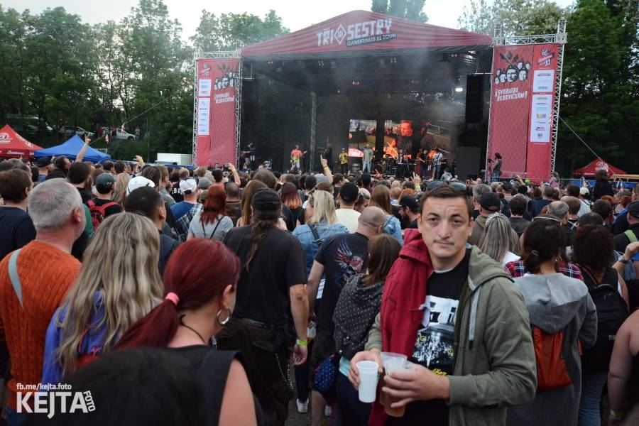 Tři sestry završili narozeninové oslavy na Braníku. Zahráli také Doctor P.P. nebo E!E