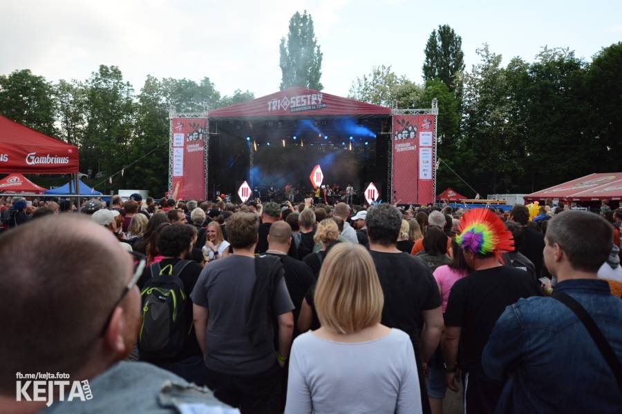 Tři sestry završili narozeninové oslavy na Braníku. Zahráli také Doctor P.P. nebo E!E