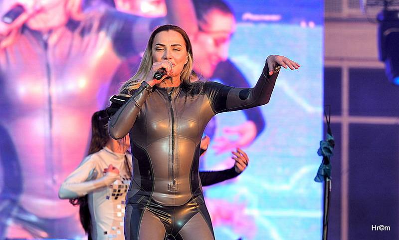 90s Explosion v Praze: Výstaviště se změnilo v diskotéku devadesátých let. Vystoupili Ace Of Base nebo Twenty 4 Seven 