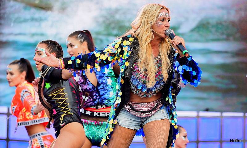 90s Explosion v Praze: Výstaviště se změnilo v diskotéku devadesátých let. Vystoupili Ace Of Base nebo Twenty 4 Seven 