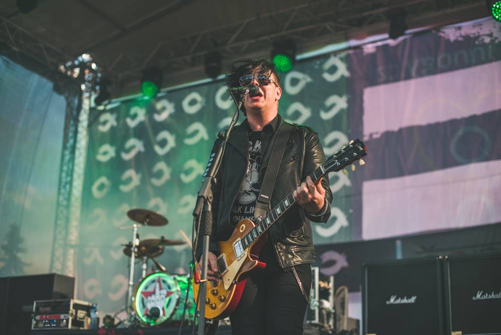 Hvězdami druhého dne festivalu Mezi ploty byli v Bohnicích Barbora Poláková, Mňága a Žďorp nebo Rybičky 48