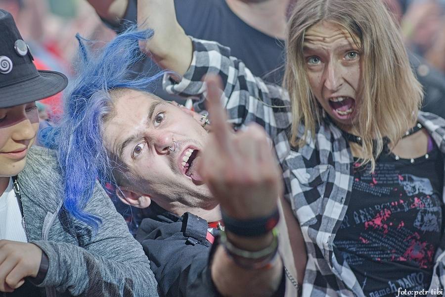 Tři sestry slavili 34 let. Punkovou jízdu na Braníku s nimi rozjeli Plexis, SPS nebo Cock Sparrer