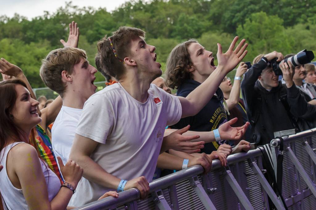 Rockový slunovrat rozpálil Řevnice. V první den vystoupili Gaia Mesiah, Prago Union i Sto zvířat