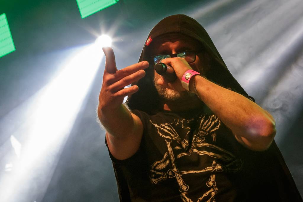 Rockový slunovrat rozpálil Řevnice. V první den vystoupili Gaia Mesiah, Prago Union i Sto zvířat