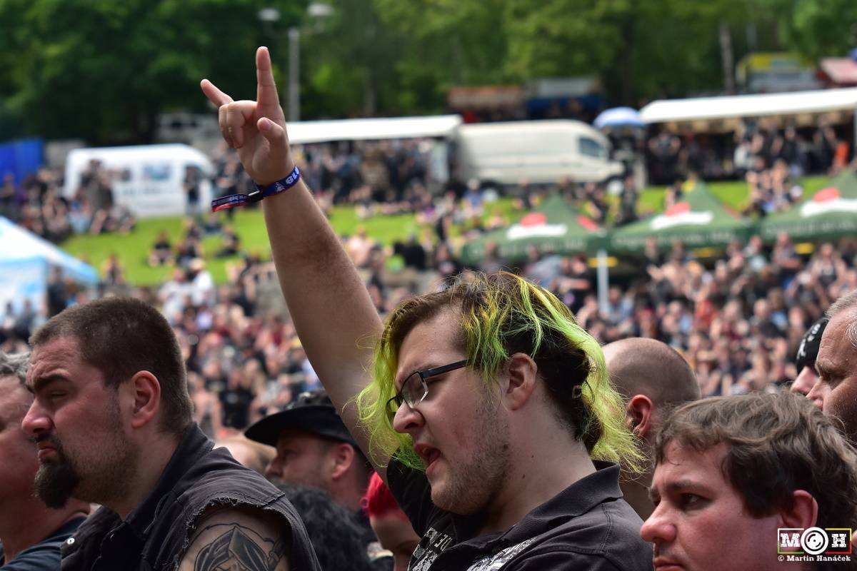 Metalisté dorazili do Plzně. Hvězdami prvního dne Metalfestu byli Powerwolf nebo Hammerfall