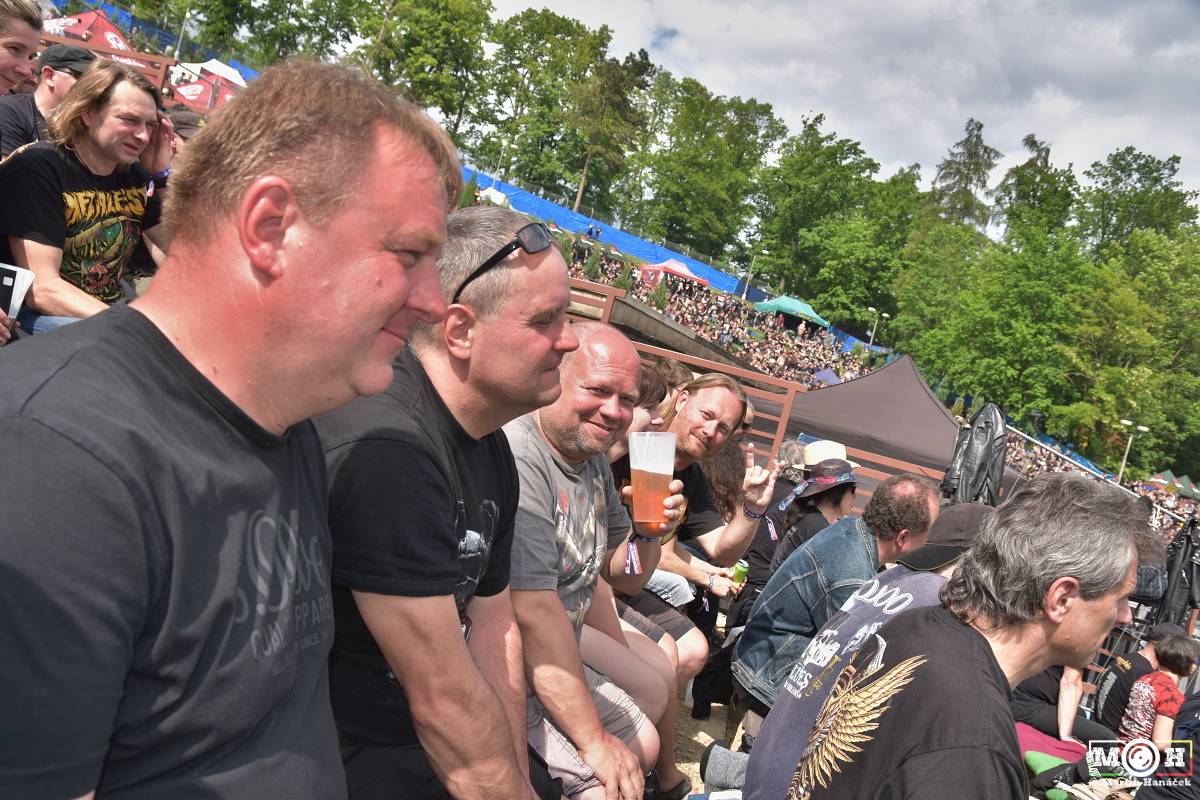 Metalisté dorazili do Plzně. Hvězdami prvního dne Metalfestu byli Powerwolf nebo Hammerfall