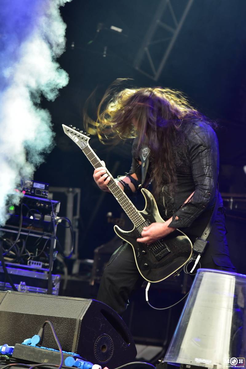 Metalisté dorazili do Plzně. Hvězdami prvního dne Metalfestu byli Powerwolf nebo Hammerfall