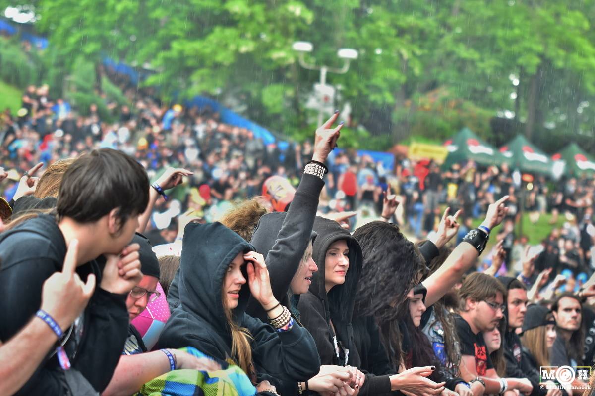 Metalisté dorazili do Plzně. Hvězdami prvního dne Metalfestu byli Powerwolf nebo Hammerfall