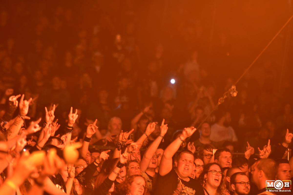 Metalisté dorazili do Plzně. Hvězdami prvního dne Metalfestu byli Powerwolf nebo Hammerfall